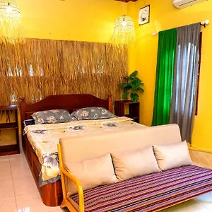 hostel-la-casa-nostra.hotelsluangprabang.com/
